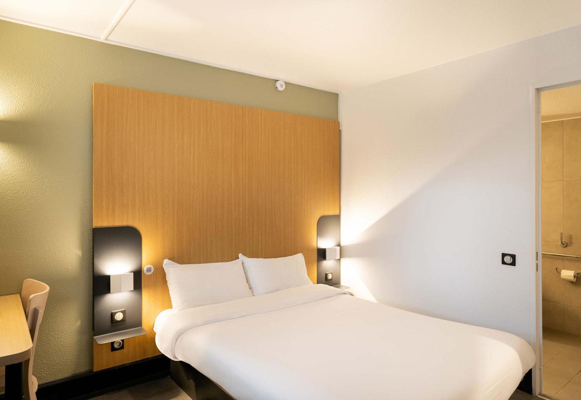 B&B Hotel Vannes Est Golfe Du Morbihan Exterior foto